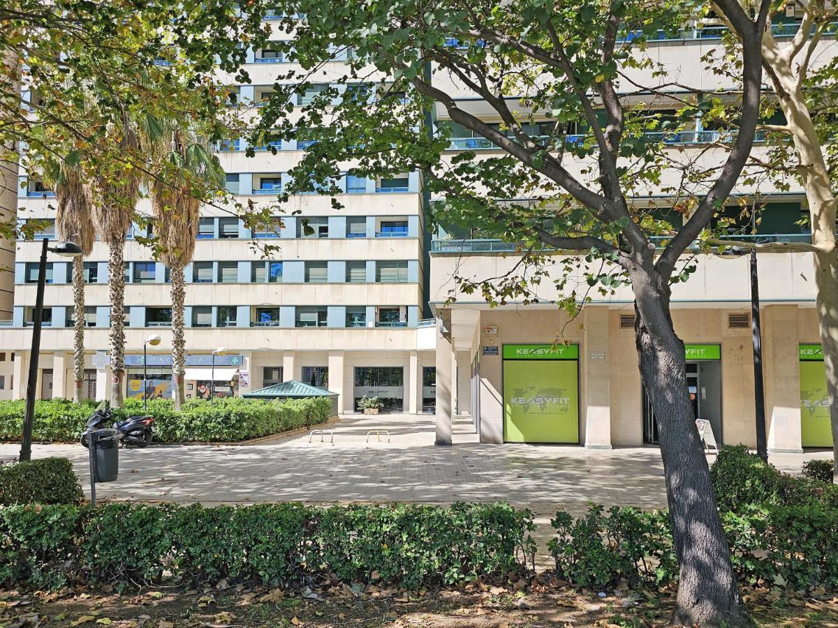 Apartamentos Las Ciencias U فالنسيا المظهر الخارجي الصورة
